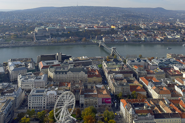Budapest_látképe_a_magasból